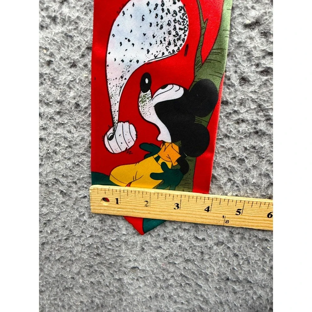 Vega Collection Disney Mickey Mouse & Minnie Mouse Graphic Neck Tie Red 60